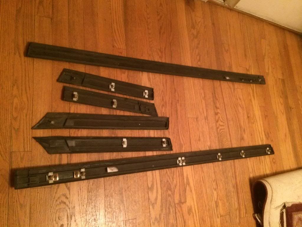 E36 FT BMW M3 side moldings coupe.